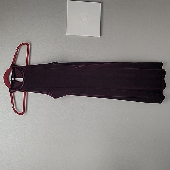 GREEN ENVELOPE Los Angeles Women's Maroon Velvet Sleeveless Mini Dress size XS - Picture 2 of 6
